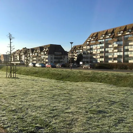 Charmant Vue Sur Le Lac Villers-sur-Mer